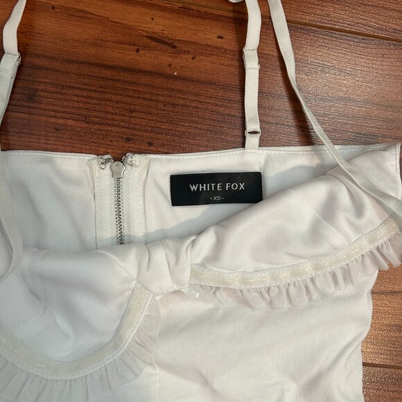 White Fox Tank - Picture 2 of 2